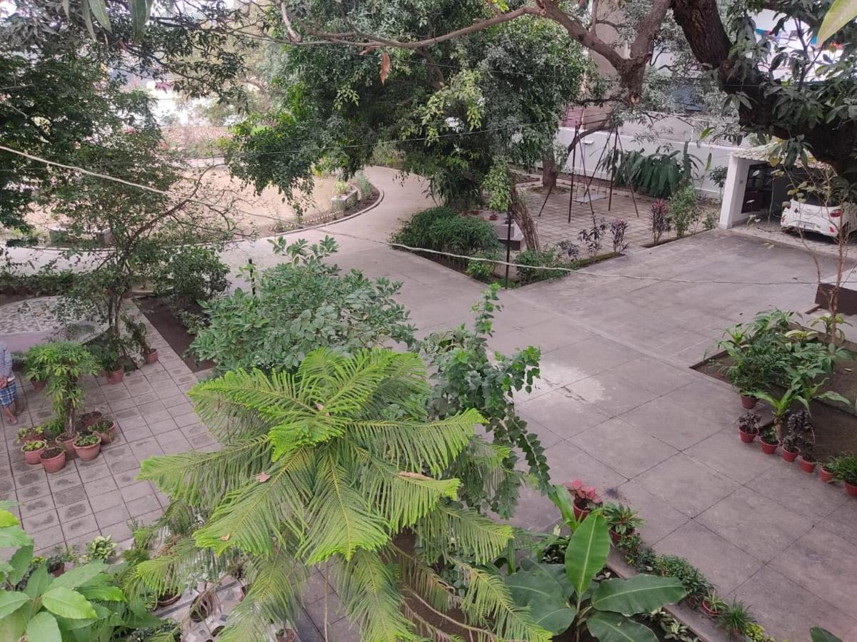 Vatika Homestay Варанаси Экстерьер фото