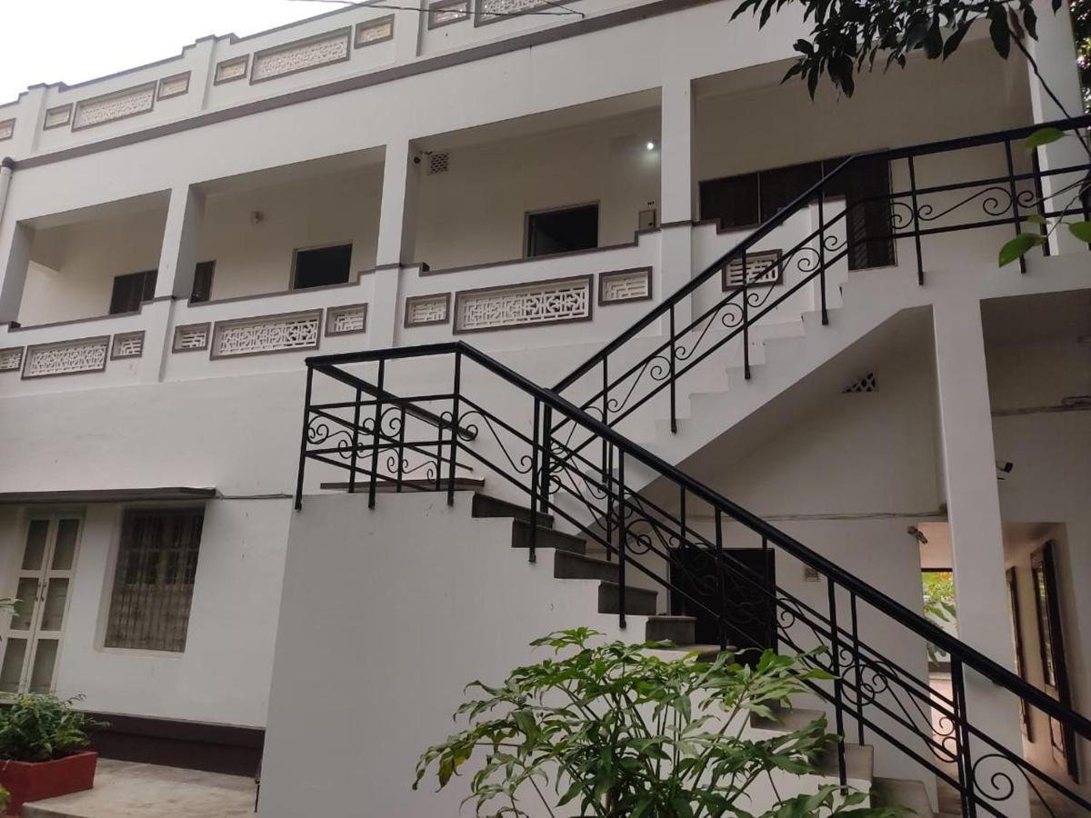 Vatika Homestay Варанаси Экстерьер фото